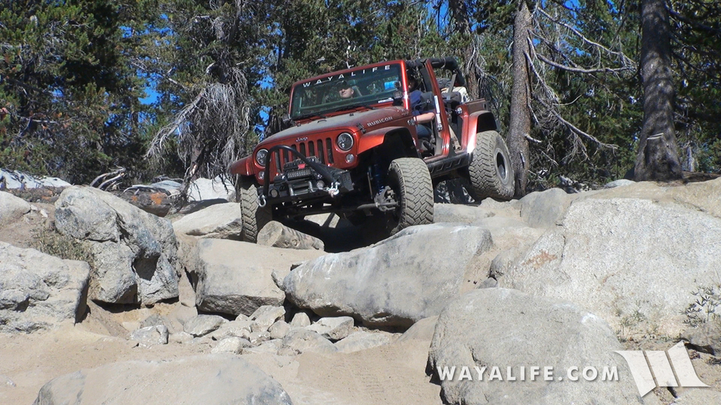 200012.MTS.00_01_39_06.Still002